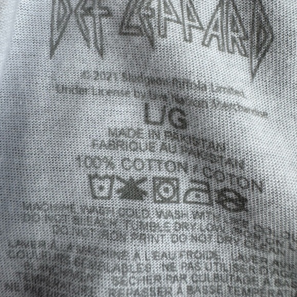 Def Leppard Women’s High and Dry White Graphic T shirt NWOT - Picture 11 of 14